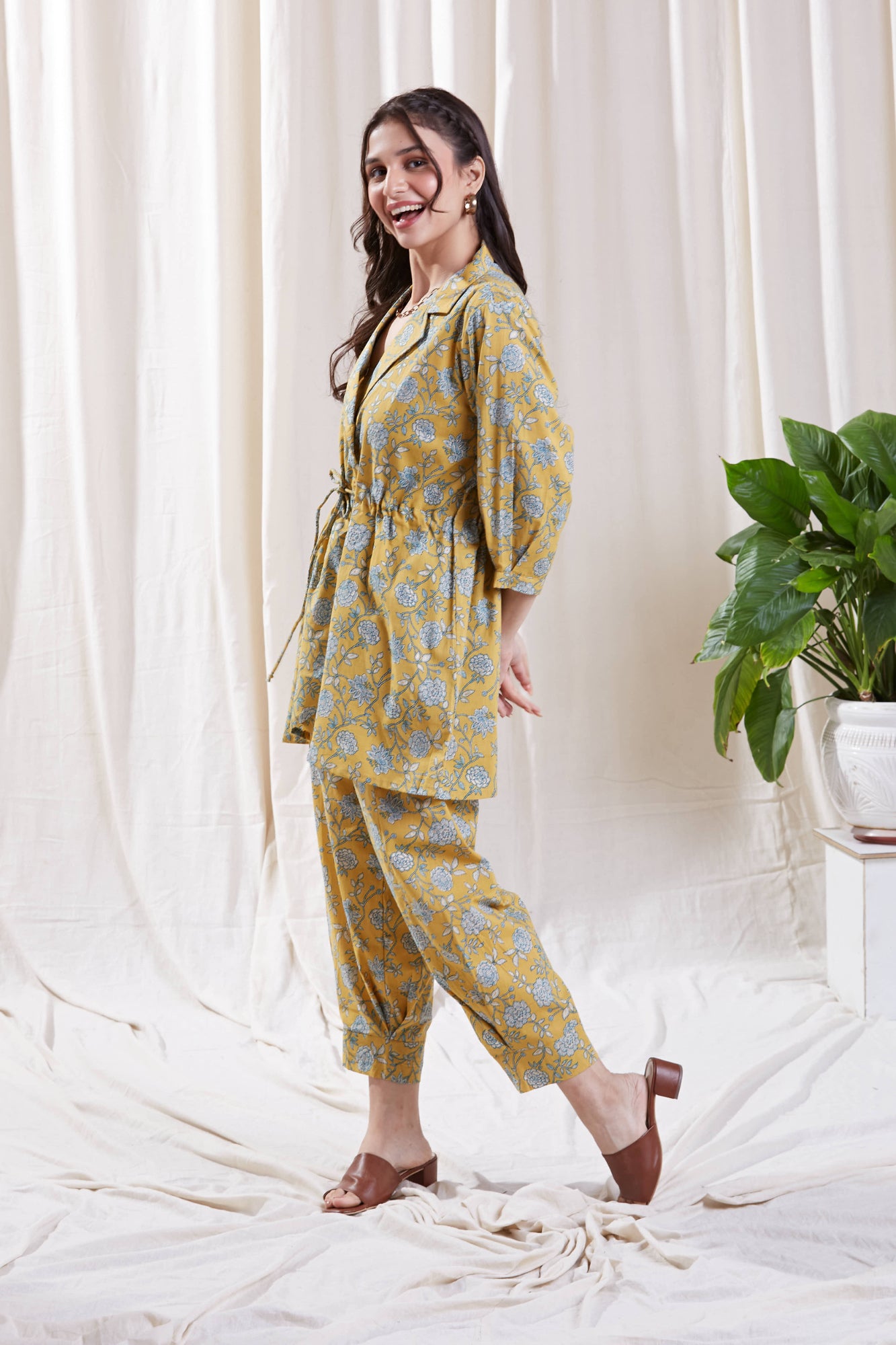 Hasttvam Aria Yellow Co-ord set