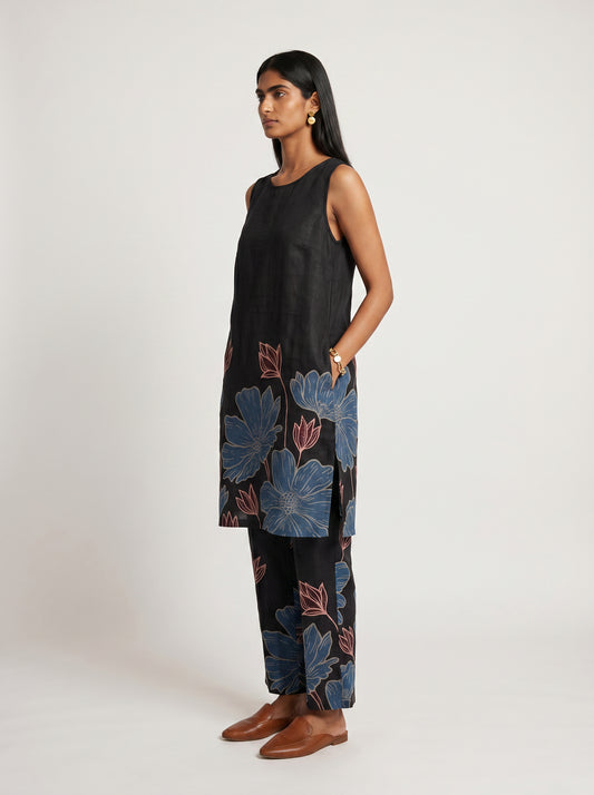 Ana Black Chanderi Kurta set