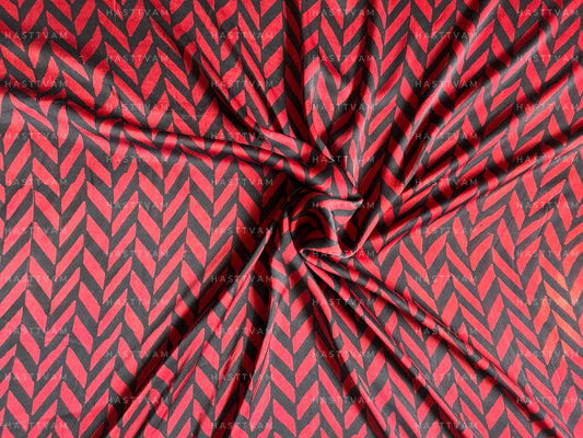 Aaroo Red (With Black Herringbone Modal)